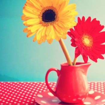 دانلود آهنگ بشم قربون دستایی با صدای نازنین ریمیکس