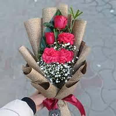 اهنگ یکی تویه دلمه فرق داره با همه با صدای زن هایده ریمیکس اینستا